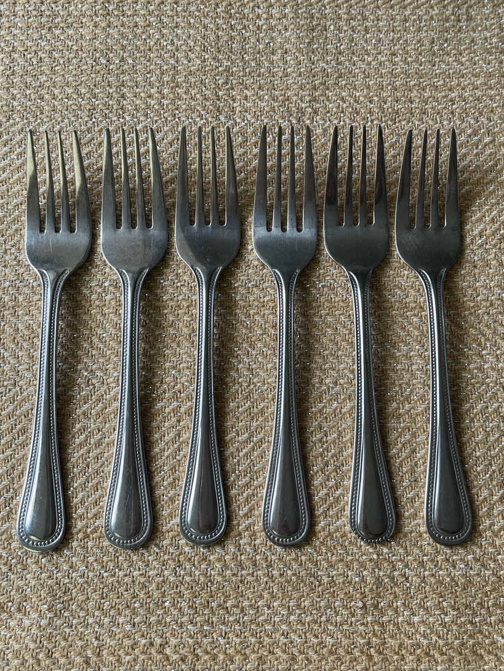 Regal Pearl Stainless Salad Forks (6)
by WALLACE